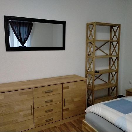 Ferienwohnung Macfewo Im Zentrum Von Mayen Exterior foto